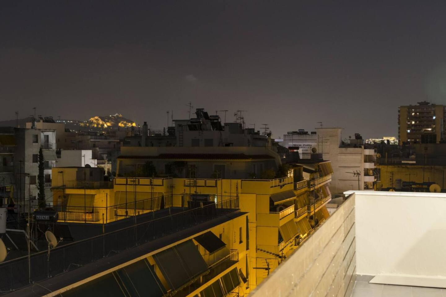 Ma Maison Penthouse: Acropolis Views & Metro Convenience Athens Exterior photo